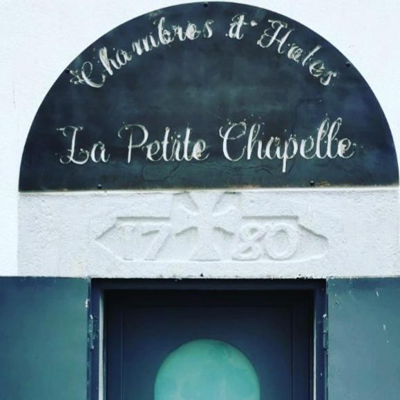 Отель La Petite Chapelle Фон-Ромё Экстерьер фото